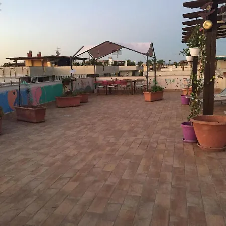 Parco La Laguna Bed & Breakfast *